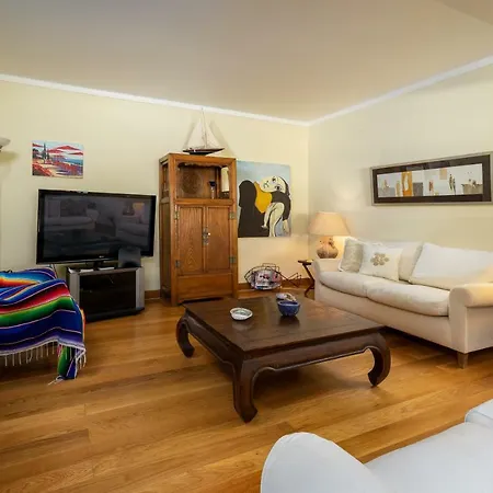 Dentro Da Marina De Apartamento