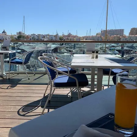 Dentro Da Marina De